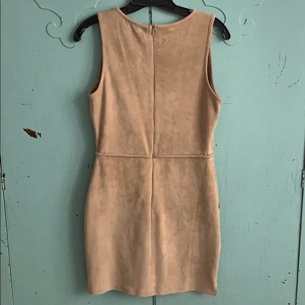 Dress - Picture 2 of 3